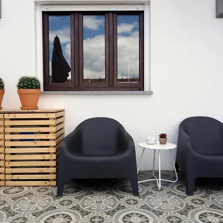 Apartamento Modeno E Acolhedor Com Terraco *